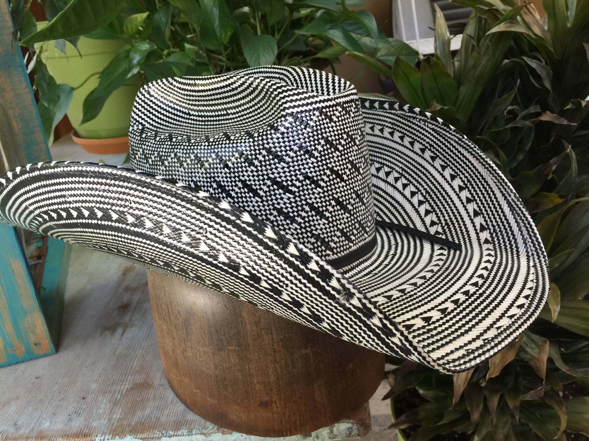 Black and white new straw! American Hats! The best! All sizes available!