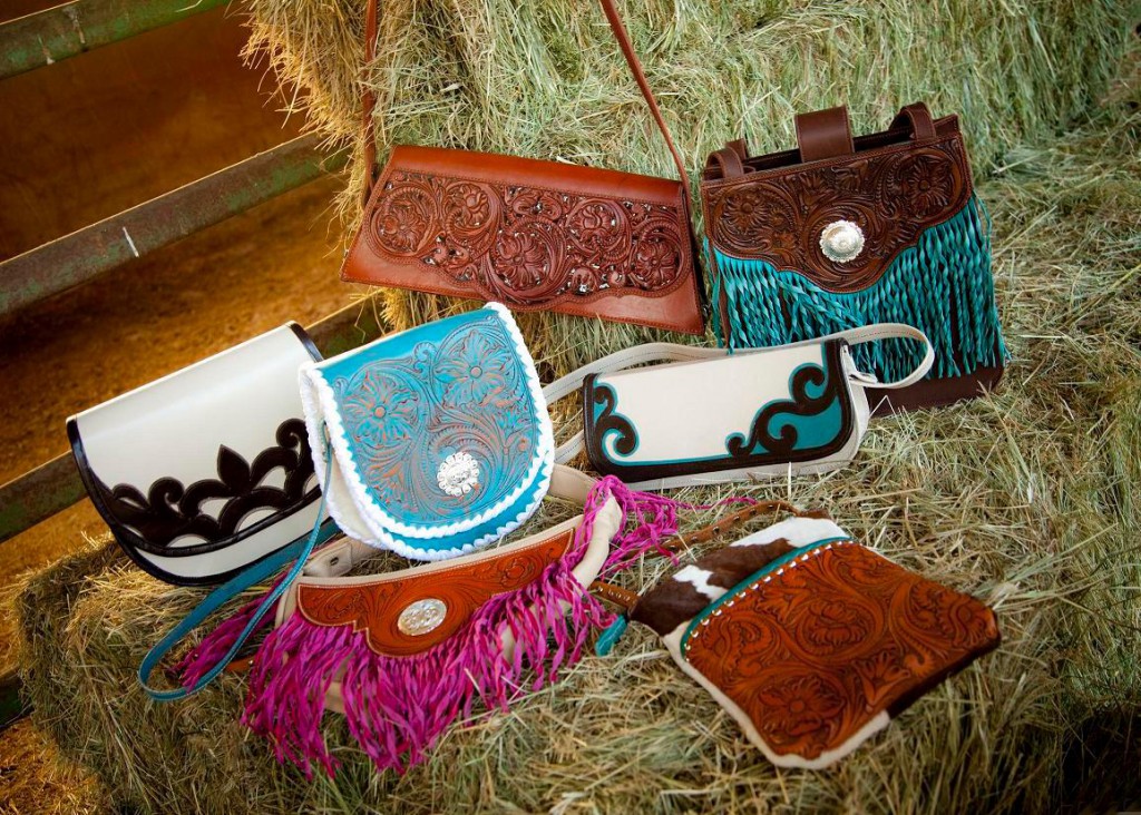 Clair Kehrberg ~ Fine Leather Art « nwequine.com